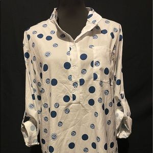 Stylish blue polka dot top